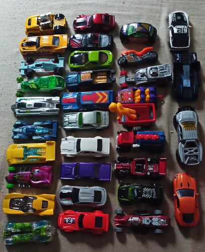 Lot voitures miniatures hot - lot,