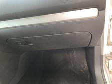 Boite a gants VOLKSWAGEN GOLF