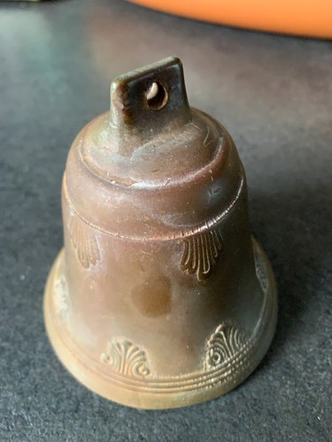 Ancienne cloche bronze de - en,