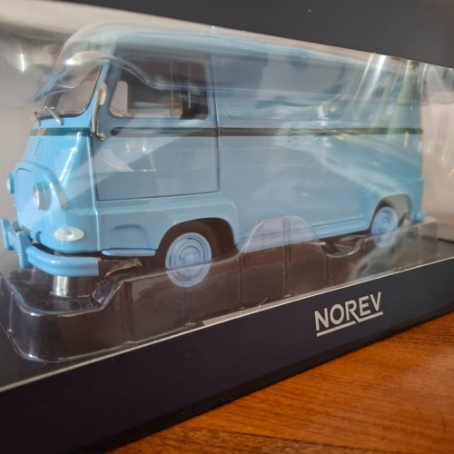 Renault estafette bleu clair - estafette,