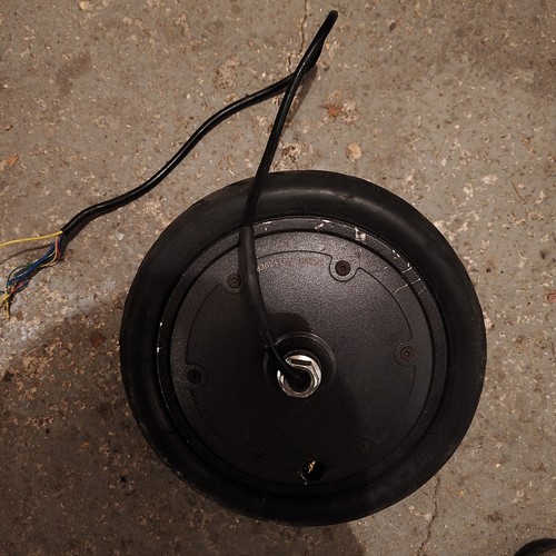 Moteur roue avant - avant, trottinette