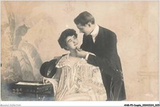 ANBP5-0372-COUPLE - Couple - Table - Chair - Smile