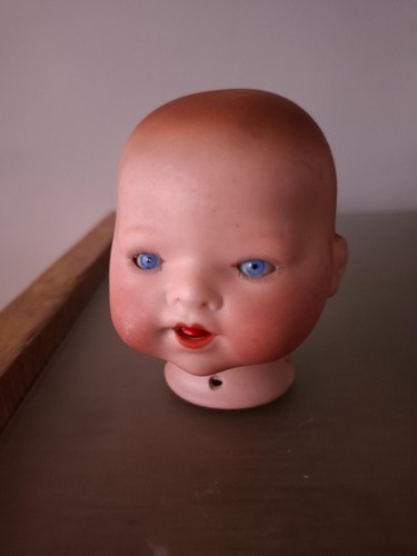 Tet poupee armand - de,