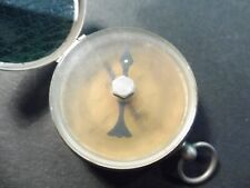 OBJET DE CURIOSITER  ANCIENNE  BOUSSOLE   A DECOUVRIR