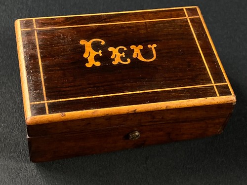 Boîte feu - boîte, à