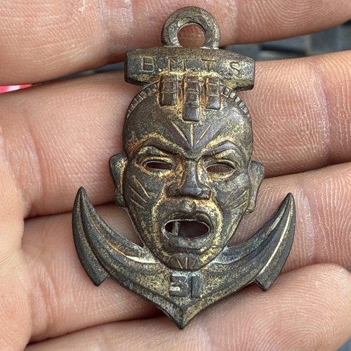Insigne militaire coloniales - insigne,