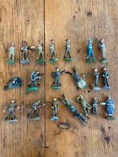 19 Soldats en Composition