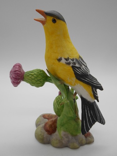 Figurine oiseau chardonneret - /,