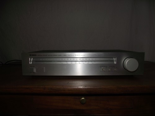 Tuner yamaha 460 l - t,