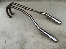 UNE LIGNE D ECHAPPEMENT DOUBLE