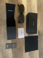 Lunettes de soleil Prada