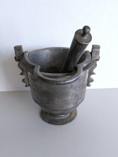 Ancien seau aspersion - ancien, a