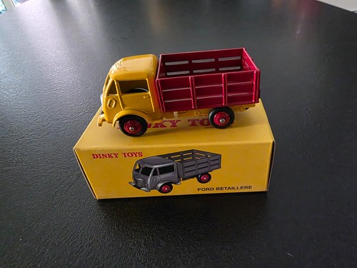 Dinky toys atlas ford - dinky,