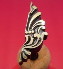 Ancien fer à dorer bronze N°