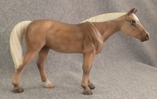 Breyer 2010 WEG Stablemate