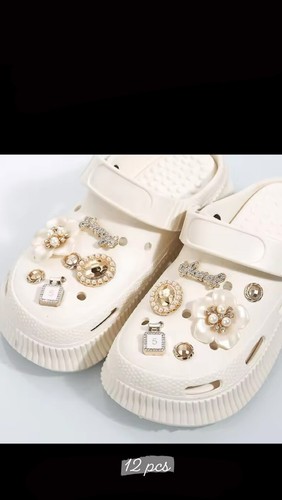 Pin crocs décorations - pin’s, crocs,