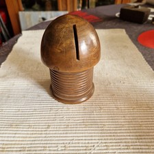 ANCIENNE TIRELIRE EN BOIS
