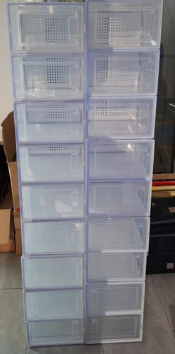 Lot boîtes à - de, 18