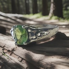 Bague sertie pierre Péridot