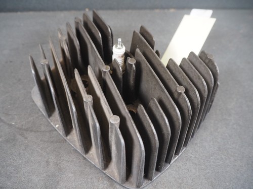 Cylinder head suzuki - t350, 1974