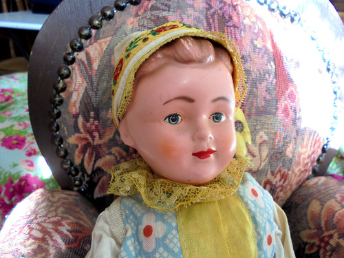 Jolie poupée ancienne en - poupée,