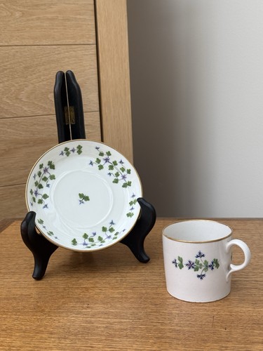 Tasse soucoupe porcelaine - +,