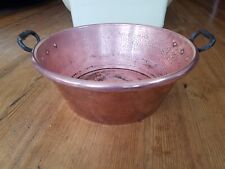 Bassine en cuivre martelé rose confiturier