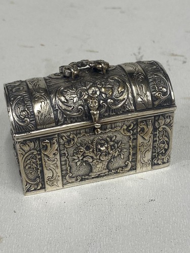 Nice small solid silver - solid,
