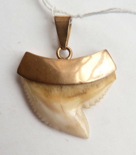 Pendentif ancien massif - or,