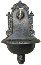 Fontaine En Fonte Mural