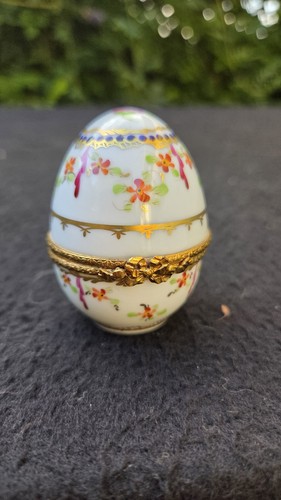 œuf boîte limoges reine - Œuf,