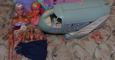 Lot BARBIE 4 poupées, 1