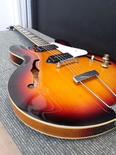 Guitare électrique Alvarez