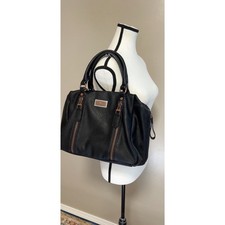 Cameleon Sahara vegan pebbled leather shoulder bag