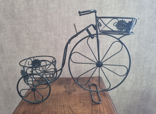 Tricycle porte plantes - tricycle, porte-plantes
