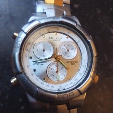 BULOVA Montre Chronographe
