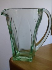 1 OLD JUG WATER JUICE JUG URALINE GLASS 1940