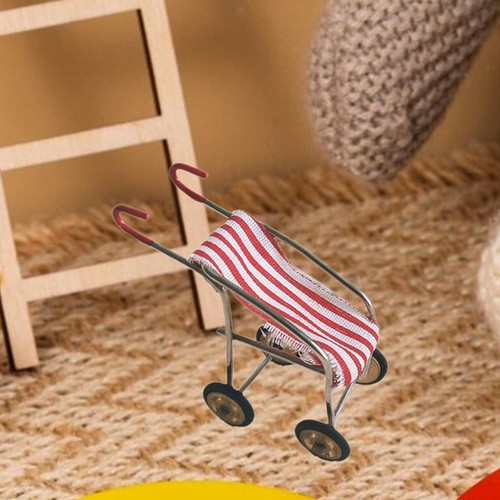 Poussette miniature pour