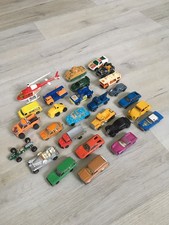 Lot d anciennes voitures