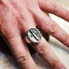 Bague chevalier templier fait