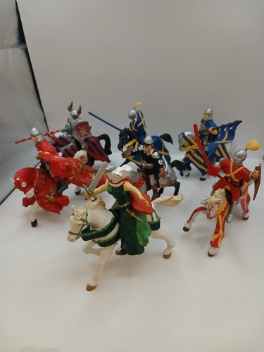 Lot figurines chevaliers - 7,