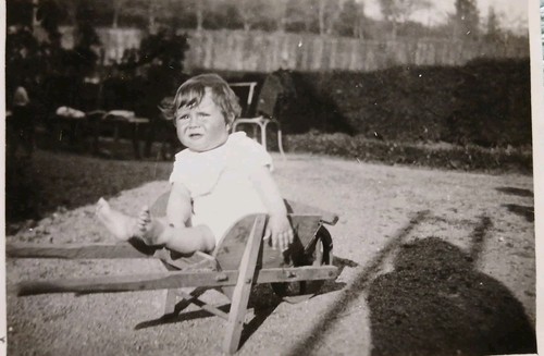 Bébé triste dans - bébé,
