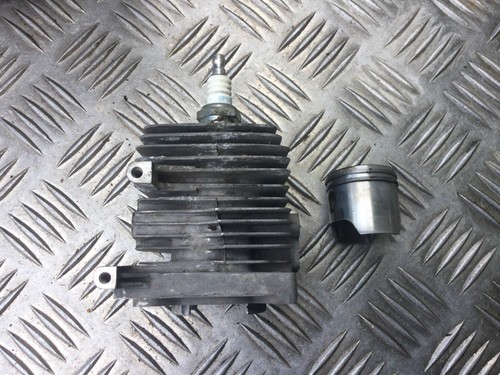 Ensemble cylindre piston pour - ensemble,