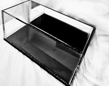 1.8 gallon aquarium ,comes