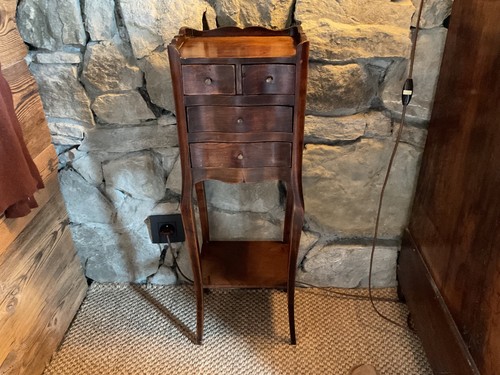 Ancien petit meuble 4 - À,