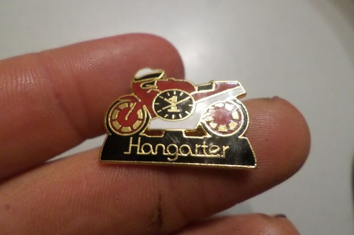 Badge pin broche réveil - badge, s