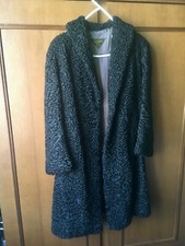 Manteau en fourrure d'astrakan de 1957 - La Martre de France