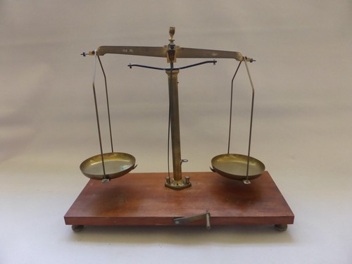 Vintage balance précision