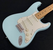 Fender Made in Japan Junior Collection Stratocaster, touche en érable USED