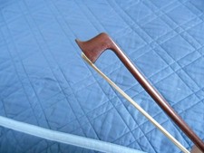 ARCHET DE VIOLON signé